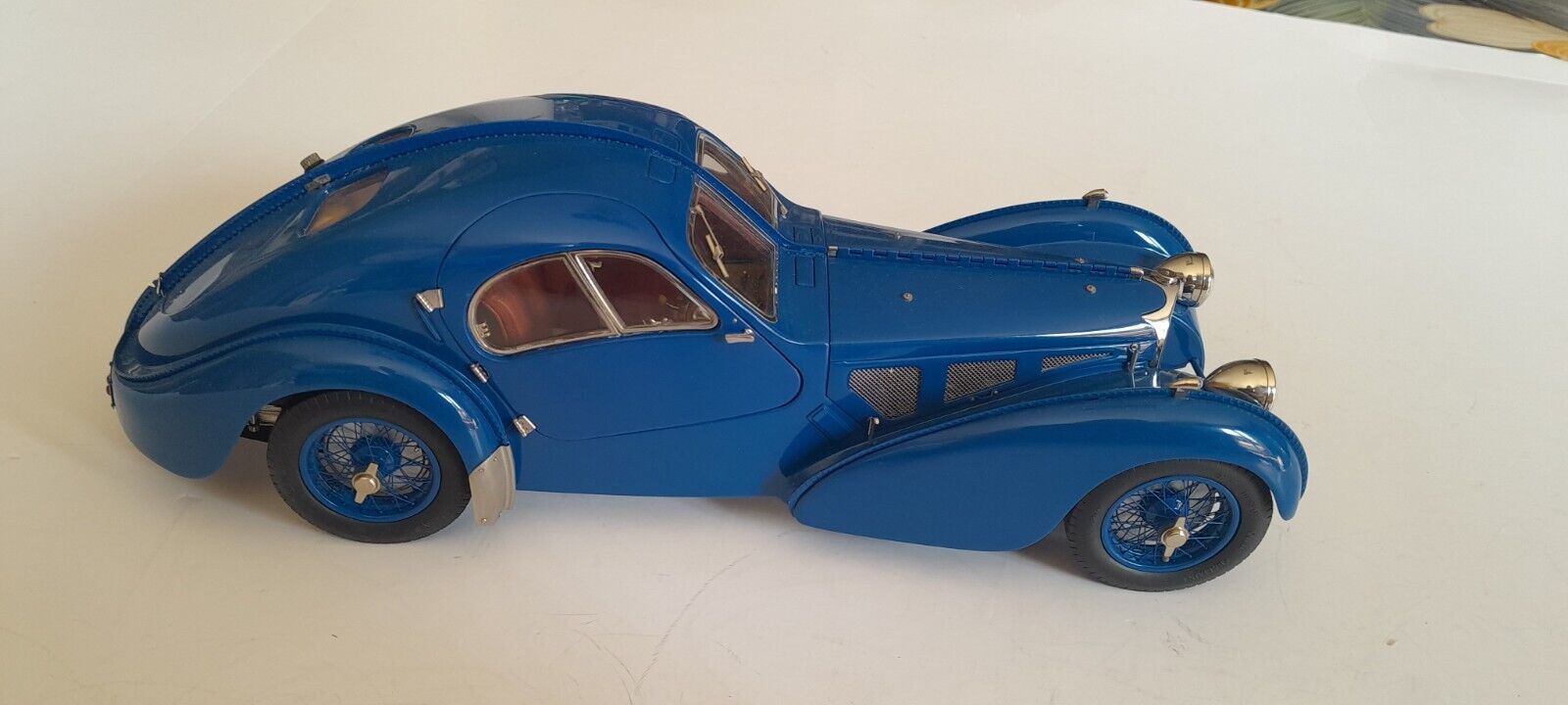 modelstore BugattiPage