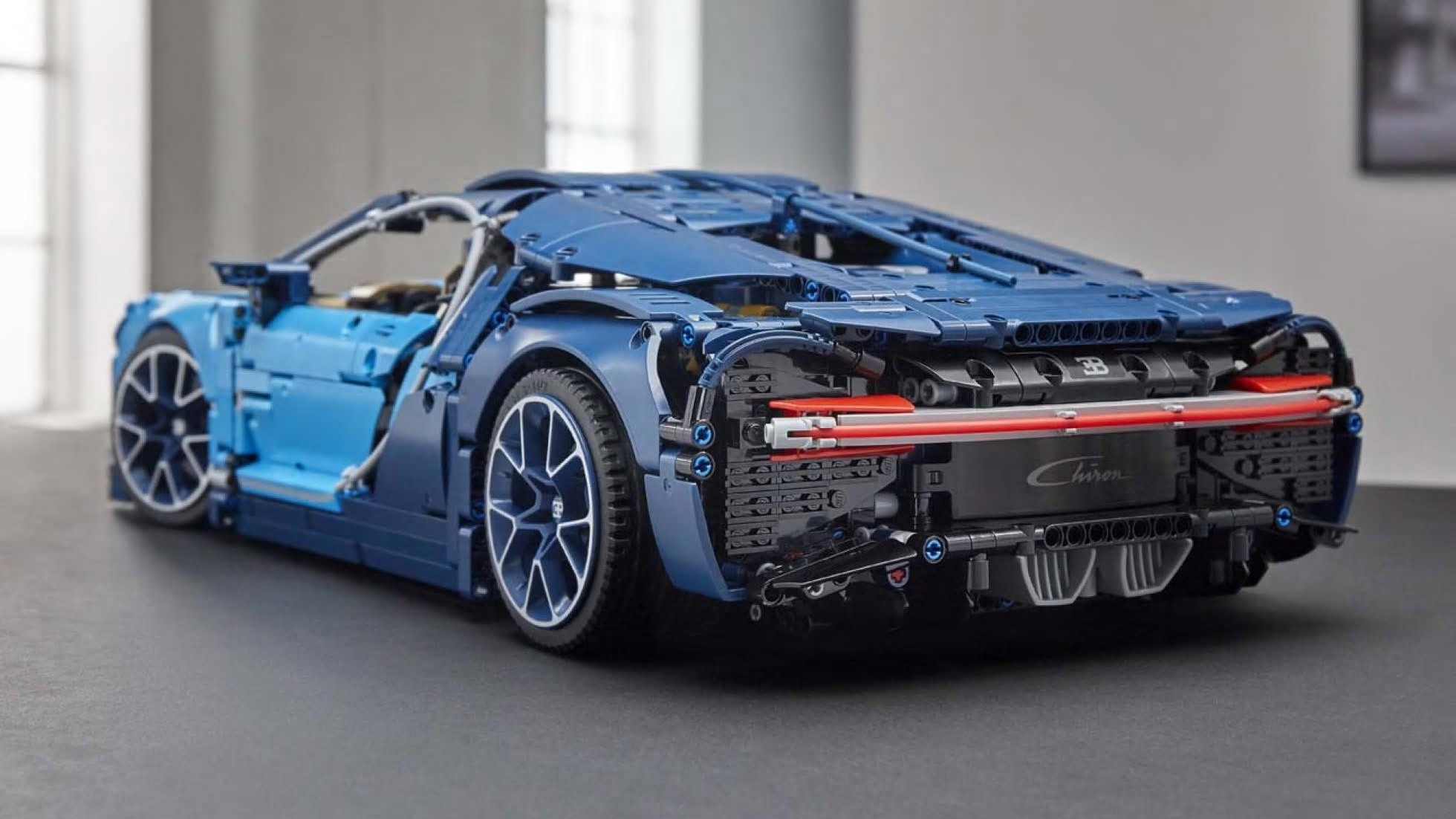 Bugatti Chiron РёР· LEGO